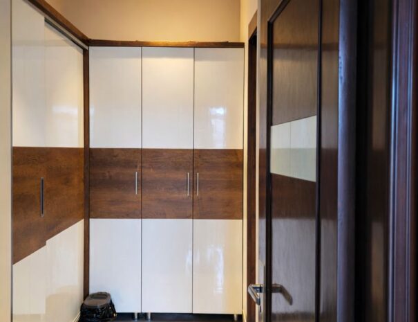 room_3_dressing_area